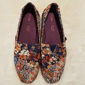 Toms Paisley and Flower Print Size 9
